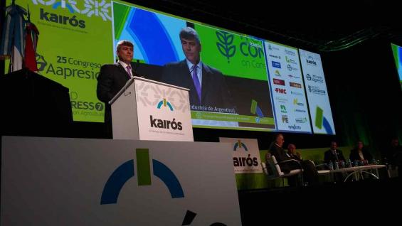 BURYAILE. El ministro de Agroindustria, en el escenario montado por Aapresid (Agrovoz) BURYAILE. El ministro de Agroindustria, en el escenario montado por Aapresid (Agrovoz)