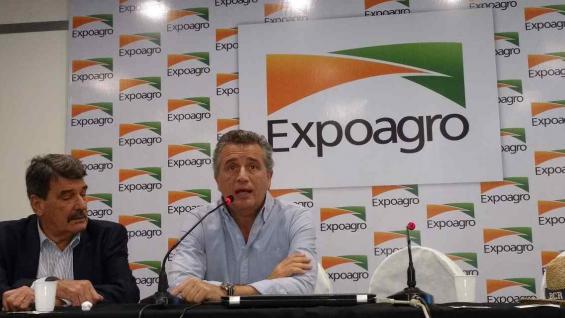 AUTORIDADES. Alberto Padoán, presidente de la Bolsa de Comercio de Rosario; y Luis Etchevehere, ministro de Agroindustria (Agrovoz) AUTORIDADES. Alberto Padoán, presidente de la Bolsa de Comercio de Rosario; y Luis Etchevehere, ministro de Agroindustria (Agrovoz)