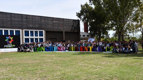 NUEVA GENERACIÓN. Altísima convocatoria logró el Congreso Juventud CRA, realizado el fin de semana pasado en la Sociedad Rural de Jesús María. (Gentileza Inés Pagnutti)