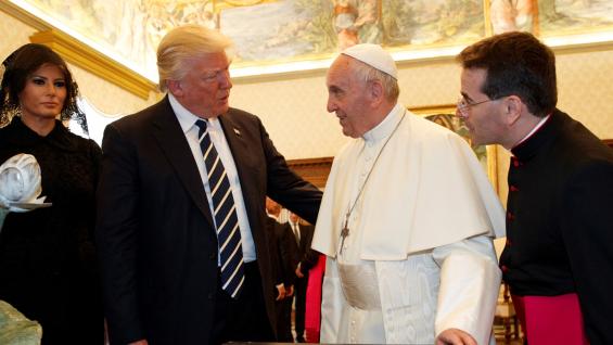 JUNTOS. Francisco y Trump en el Vaticano (AP).
