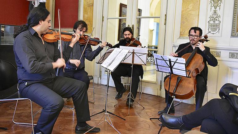   The Latitudes String Quartet animated the meeting with their music. (Agencia Córdoba Cultura) 
