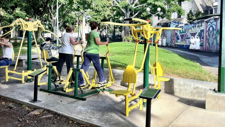 Gimnasio al aire libre. (Grupo Edisur) Gimnasio al aire libre. (Grupo Edisur)