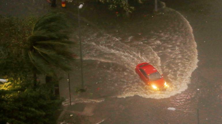 El paso del tifón Mangkhut dejó decenas de muertos y destrozos en Filipinas (AP).