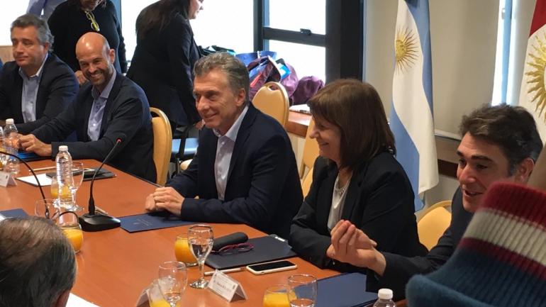 Mauricio Macri junto a la ministra Bullrich (La Voz).