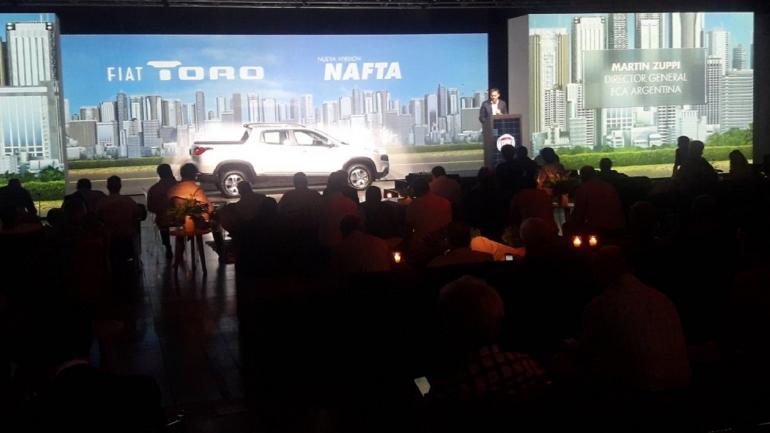 Kings. Martín Zuppi, general manager of FCA Argentina, explained the details of this truck. (VOCA)